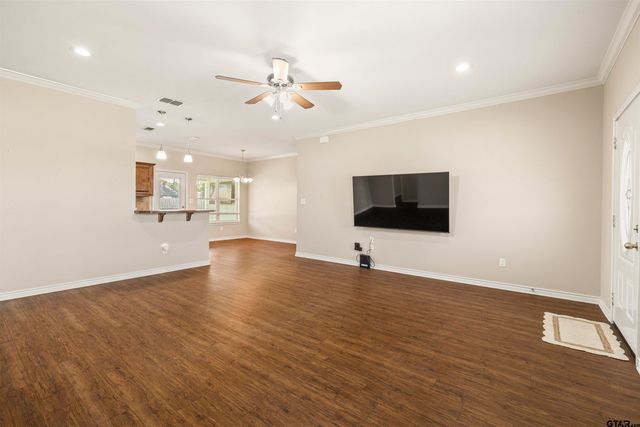 411 Harrell, Chandler, TX 75758