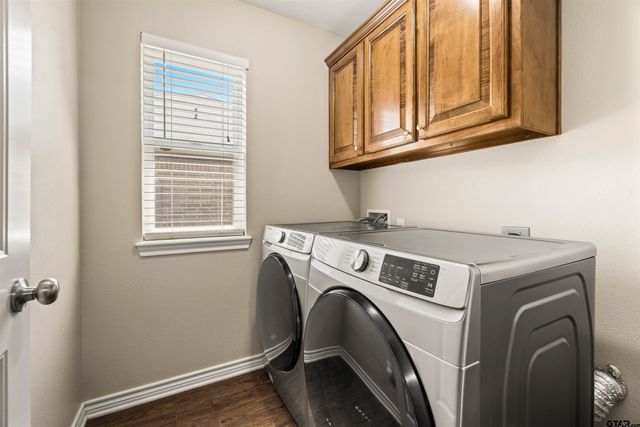 411 Harrell, Chandler, TX 75758