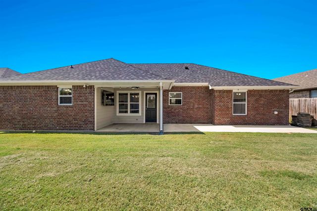 411 Harrell, Chandler, TX 75758