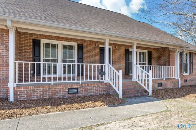 5638 Pawnee Circle, Guntersville, AL 35976