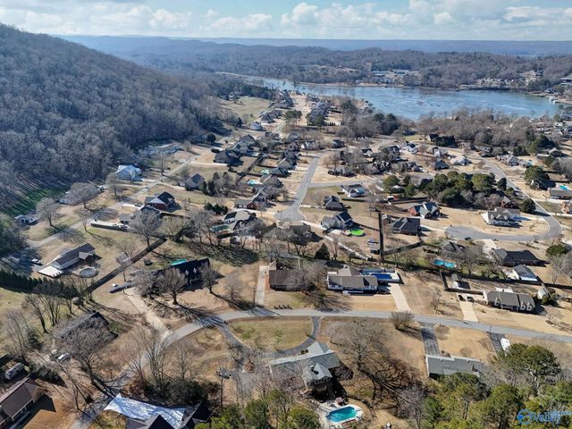 5638 Pawnee Circle, Guntersville, AL 35976