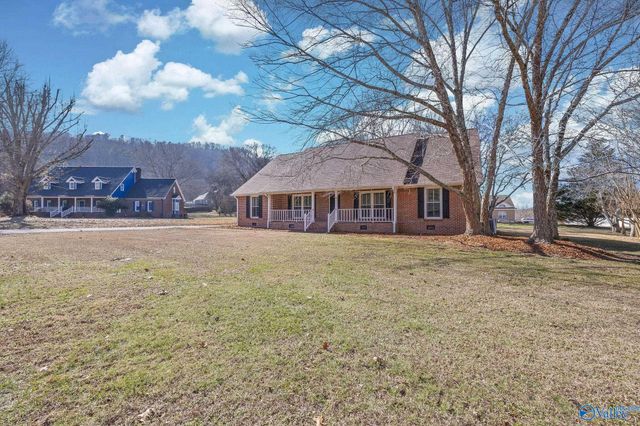 5638 Pawnee Circle, Guntersville, AL 35976