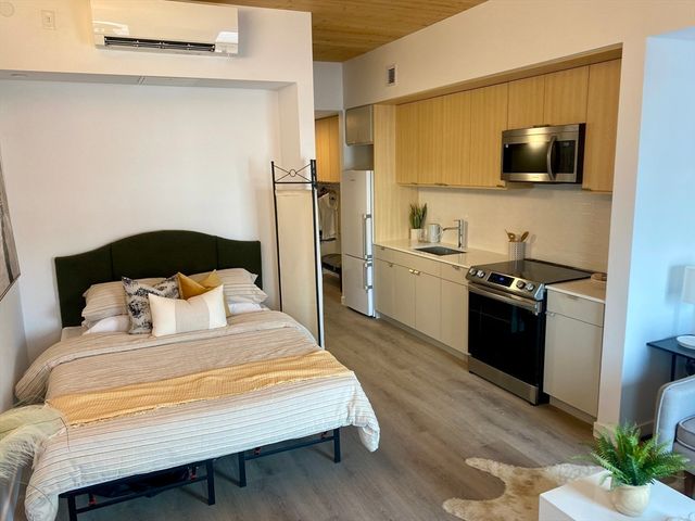 154 Broadway 204, Somerville, MA 02145