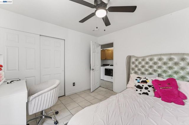 5912 Squire Wells Way, Riverbank, CA 95367