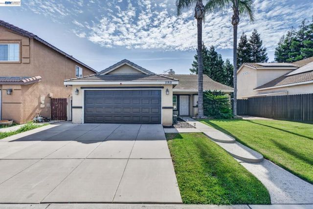5912 Squire Wells Way, Riverbank, CA 95367