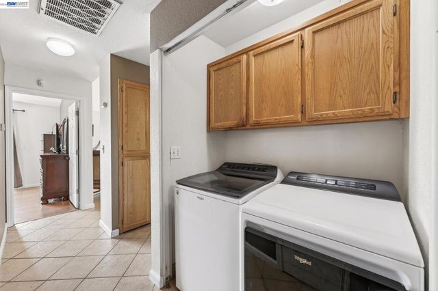 5912 Squire Wells Way, Riverbank, CA 95367