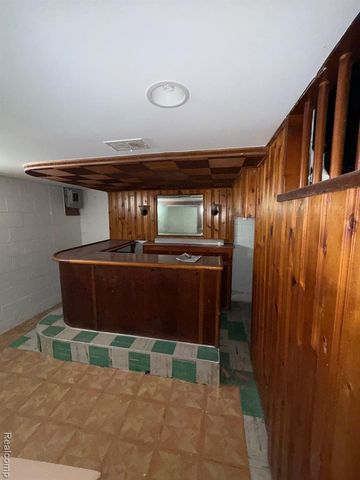 7682 Piedmont Street, Detroit, MI 48228