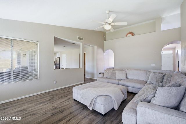 2865 E HERMOSA VISTA Drive, Mesa, AZ 85213