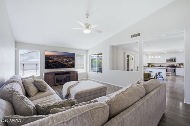 2865 E HERMOSA VISTA Drive, Mesa, AZ 85213