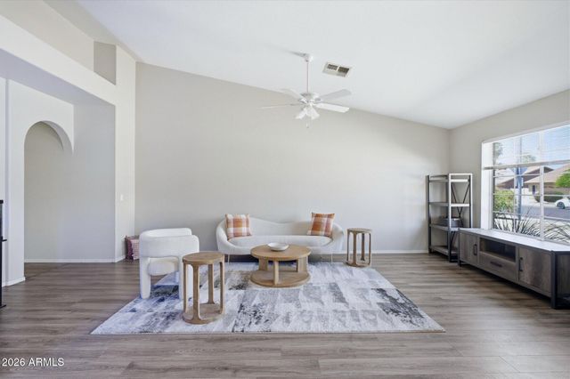 2865 E HERMOSA VISTA Drive, Mesa, AZ 85213