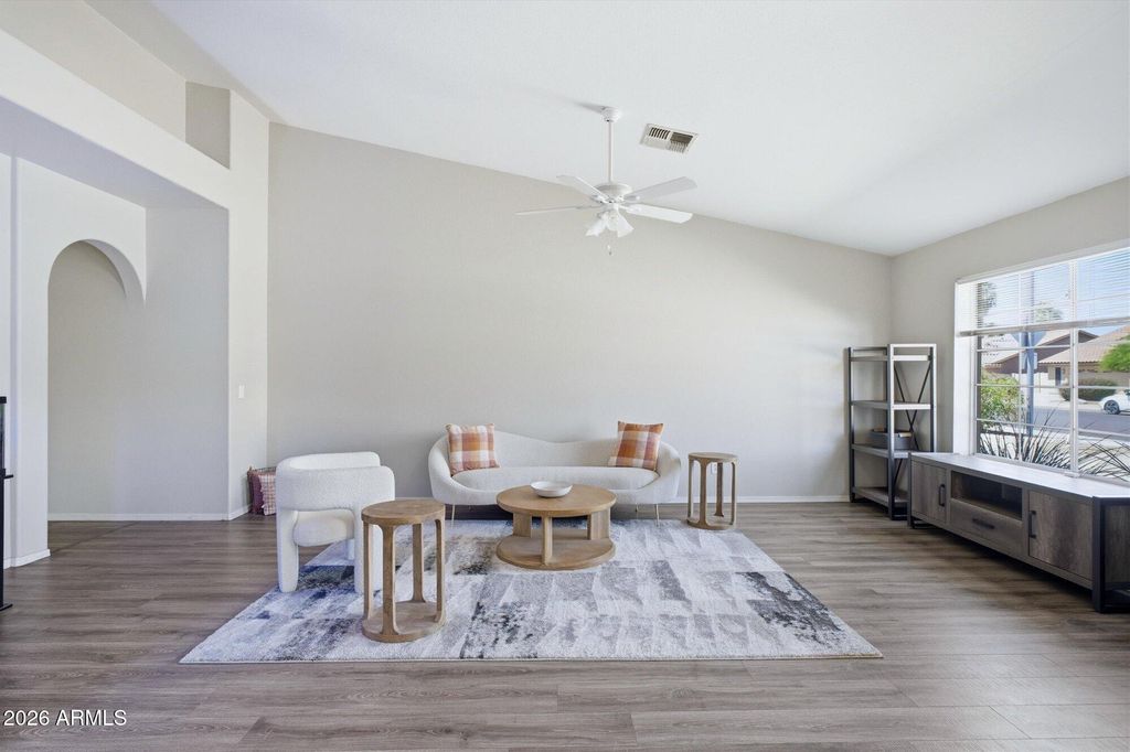 Image 9 of property listing at 2865 E HERMOSA VISTA Drive, Mesa, AZ 85213