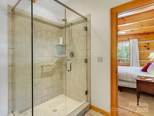 113 Mountain Cove Road, Waynesville, NC 28786