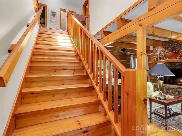 113 Mountain Cove Road, Waynesville, NC 28786