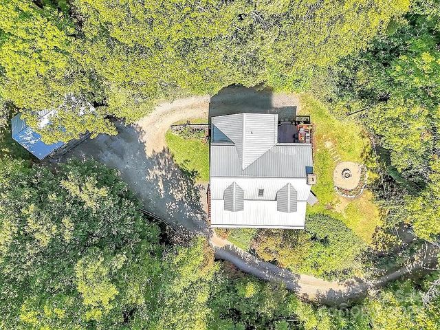 113 Mountain Cove Road, Waynesville, NC 28786