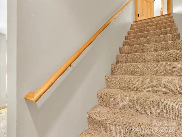 113 Mountain Cove Road, Waynesville, NC 28786