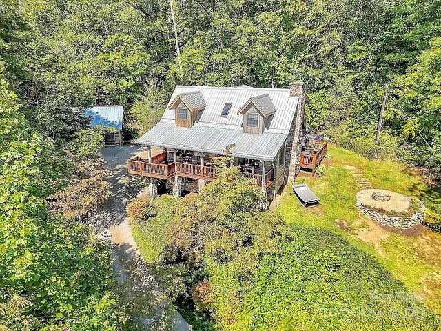 113 Mountain Cove Road, Waynesville, NC 28786