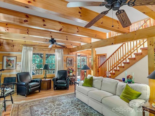 113 Mountain Cove Road, Waynesville, NC 28786