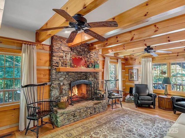 113 Mountain Cove Road, Waynesville, NC 28786