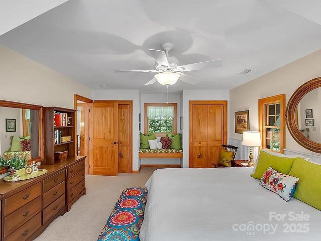 113 Mountain Cove Road, Waynesville, NC 28786