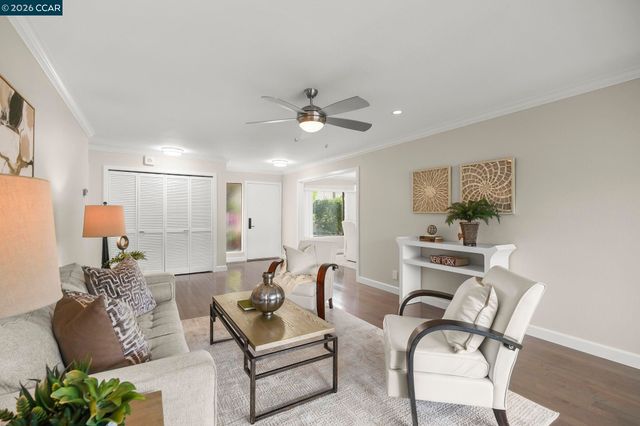 3386 Rossmoor Pkwy 6, Walnut Creek, CA 94595