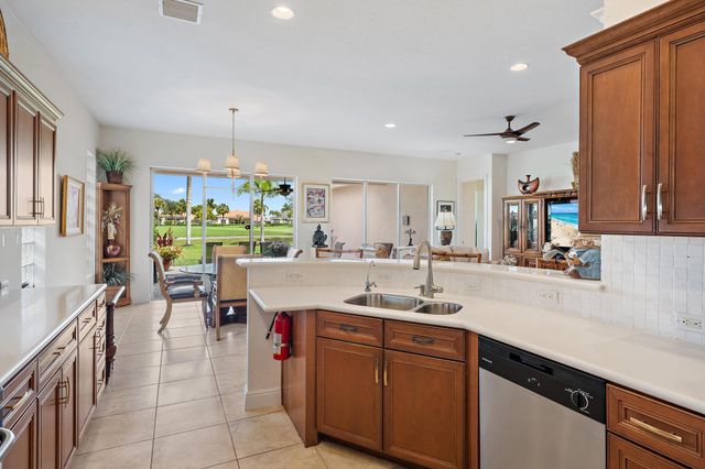 10675 La Strada, West Palm Beach, FL 33412