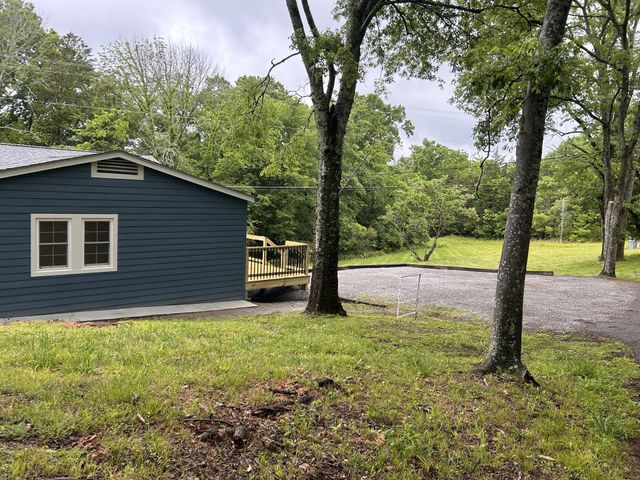 10030 Coles Ferry Pike, Lebanon, TN 37087