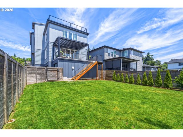 1055 Se 75th Ct, Vancouver, WA 98664