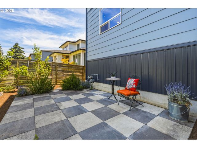 1055 Se 75th Ct, Vancouver, WA 98664