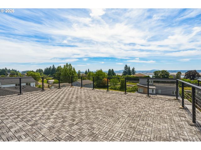 1055 Se 75th Ct, Vancouver, WA 98664