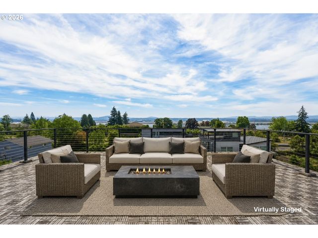 1055 Se 75th Ct, Vancouver, WA 98664