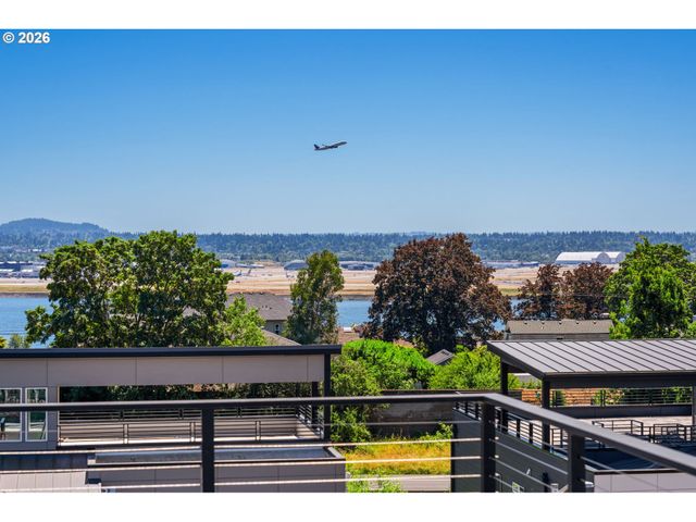 1055 Se 75th Ct, Vancouver, WA 98664
