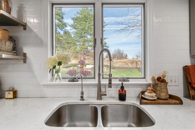 1400 Normandy Drive, Newark, OH 43055