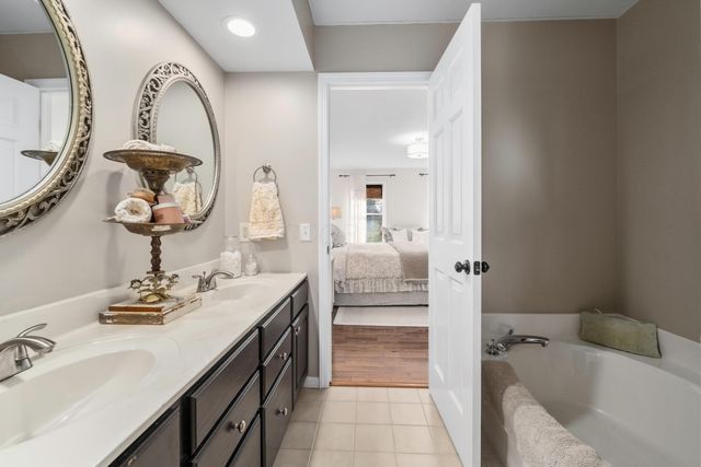 1400 Normandy Drive, Newark, OH 43055