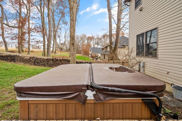 1400 Normandy Drive, Newark, OH 43055