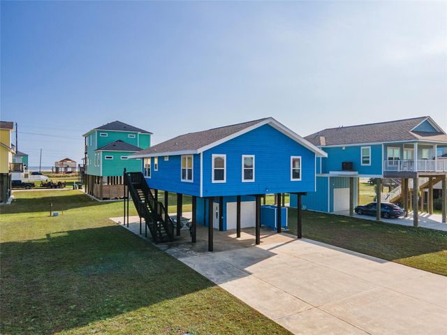 23005 Fresca Street, Galveston, TX 77554