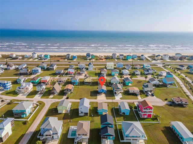 23005 Fresca Street, Galveston, TX 77554