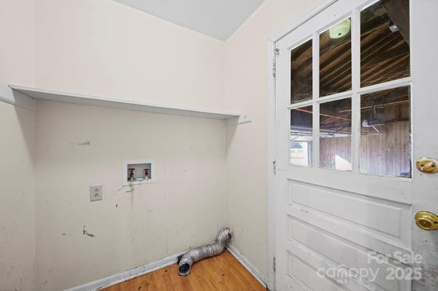 6916 David Avenue, Charlotte, NC 28214