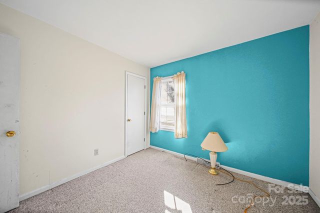 6916 David Avenue, Charlotte, NC 28214