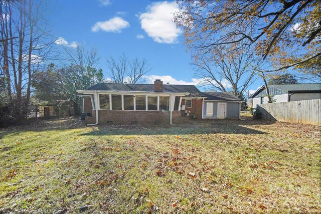 6916 David Avenue, Charlotte, NC 28214