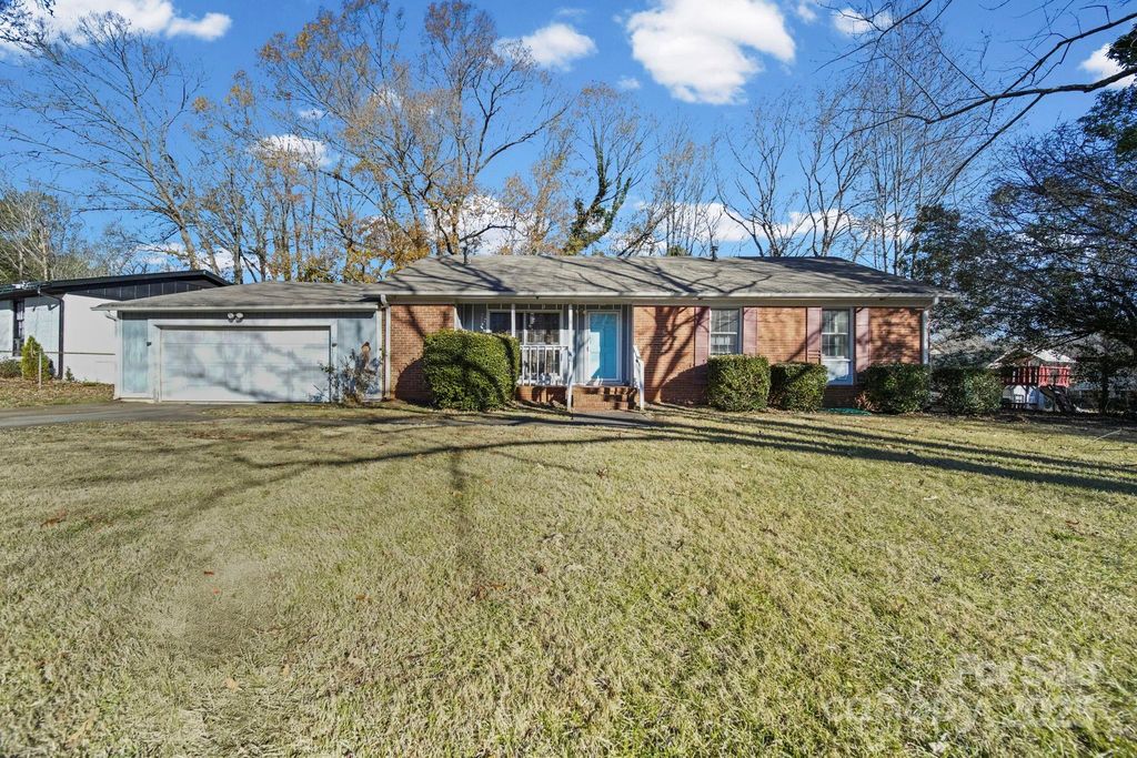 6916 David Avenue, Charlotte, NC 28214