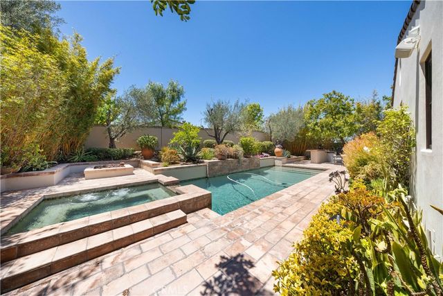 27 Vernal, Irvine, CA 92603