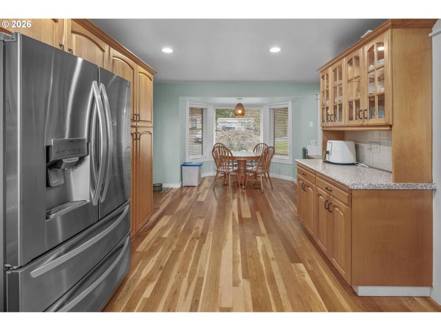 35254 PITTSBURG Rd, St Helens, OR 97051