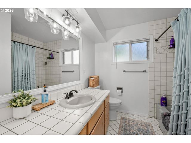 35254 PITTSBURG Rd, St Helens, OR 97051