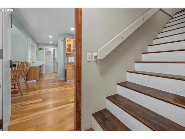 35254 PITTSBURG Rd, St Helens, OR 97051