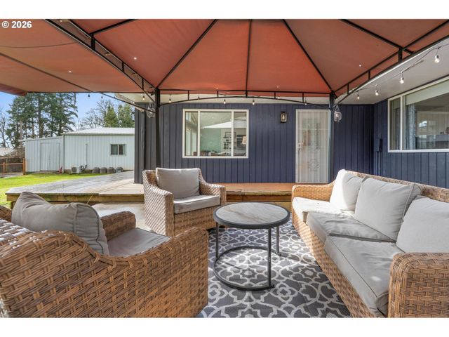 35254 PITTSBURG Rd, St Helens, OR 97051