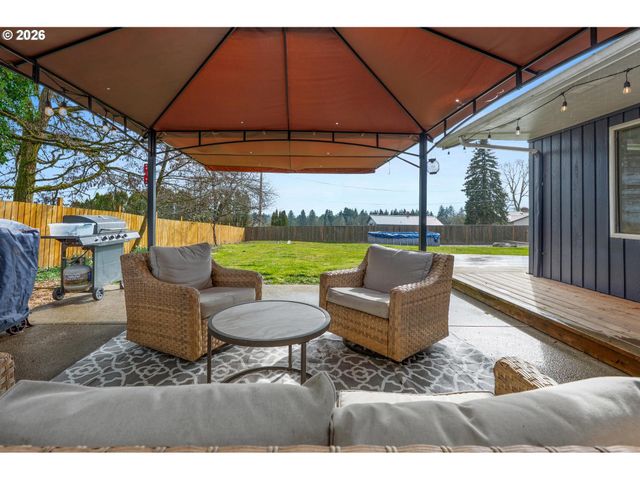 35254 PITTSBURG Rd, St Helens, OR 97051