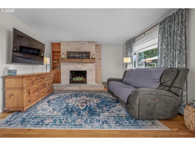 35254 PITTSBURG Rd, St Helens, OR 97051