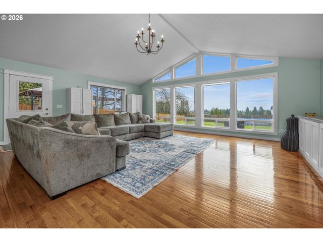 35254 PITTSBURG Rd, St Helens, OR 97051