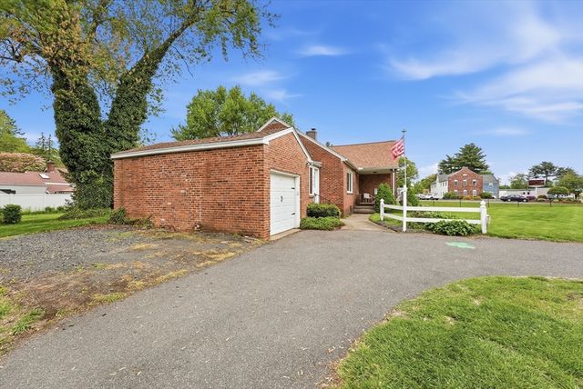 878 Springfield Street, Agawam, MA 01030