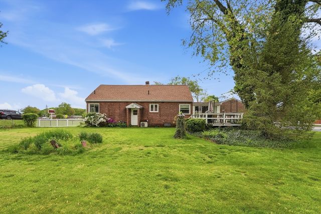 878 Springfield Street, Agawam, MA 01030